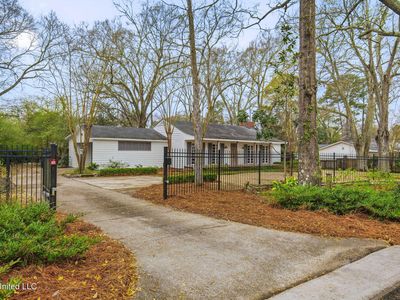 1439 Brecon Dr, Jackson, MS, 39211