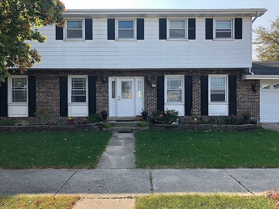 2nd image of 8000 Thomas Ave