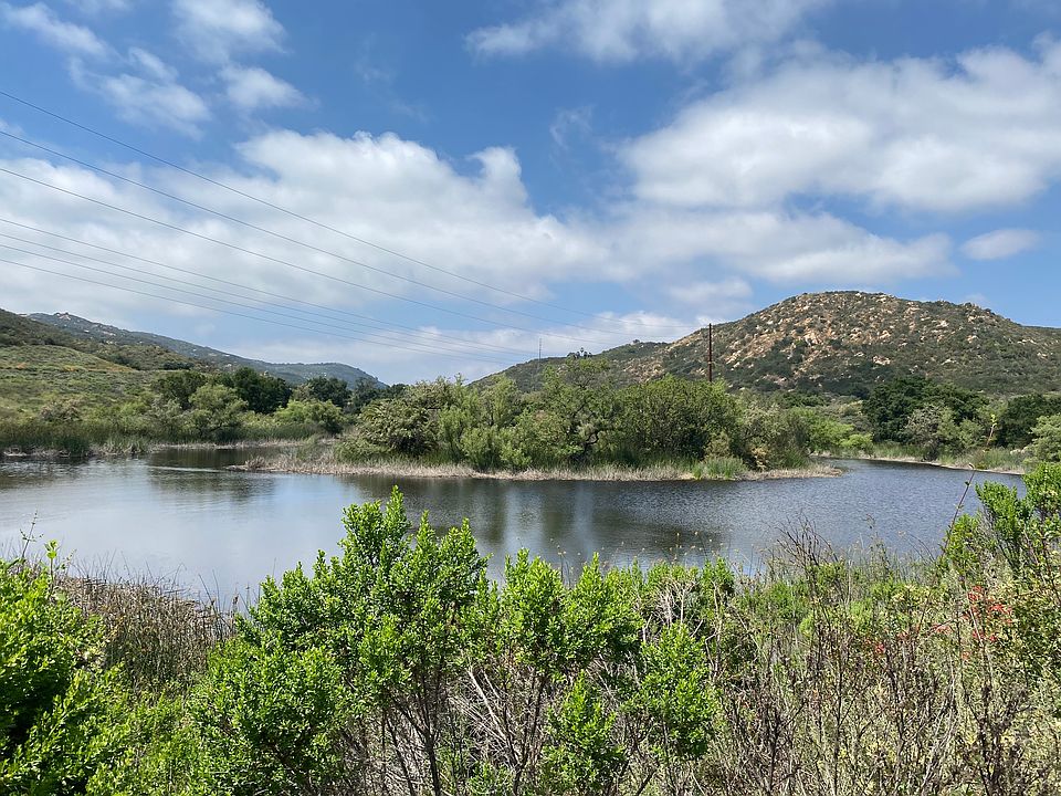 Close to Daily Ranch Preserve / Dixon Lake