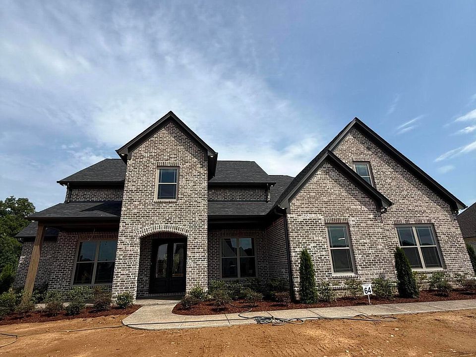 1st image of 282 Oakworth Dr