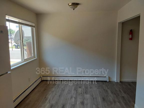 4th image of 706 37th Ave #1