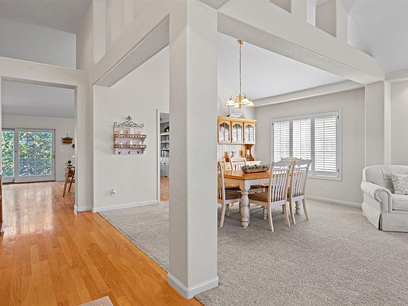 3rd image of 160 Lynd Way