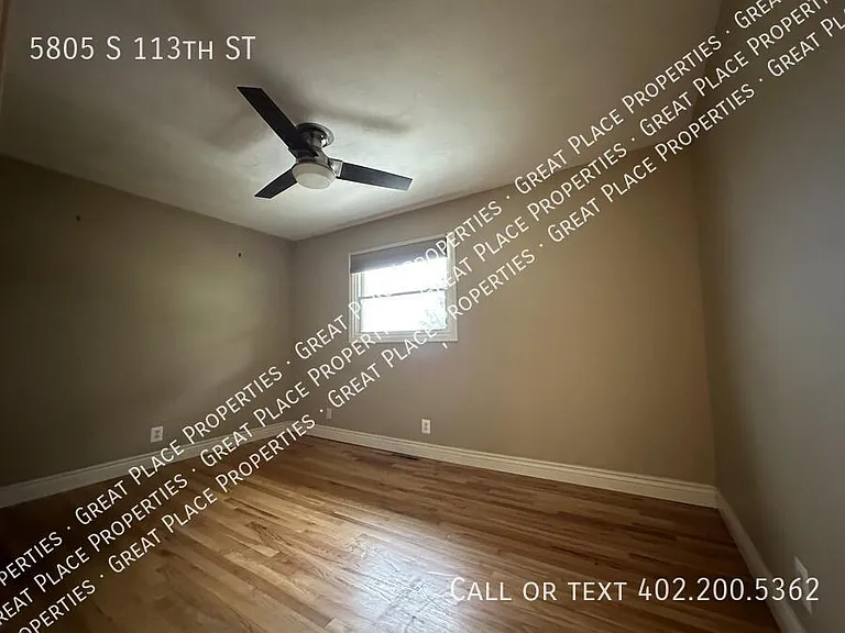 5805 S 113th St — Photo 13