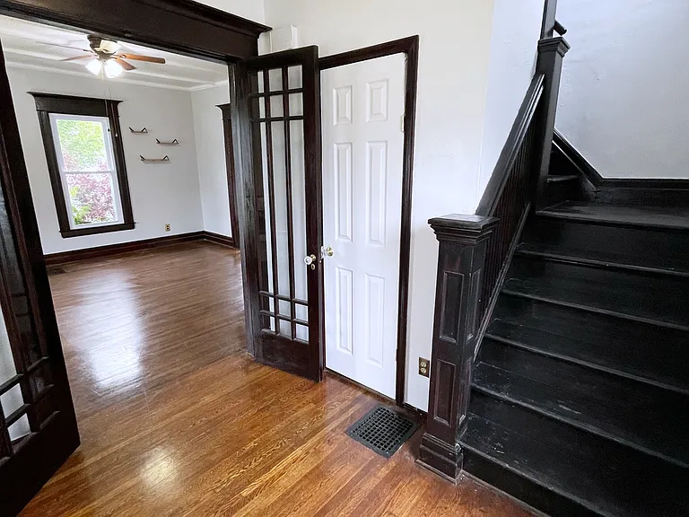 1112 Salina St — Photo 10