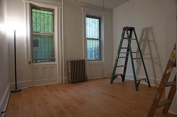 Rented by Brownstone Property Group | media 35