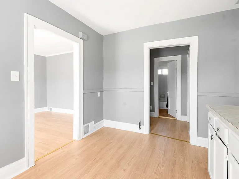 13617 Glenside Rd — Photo 9
