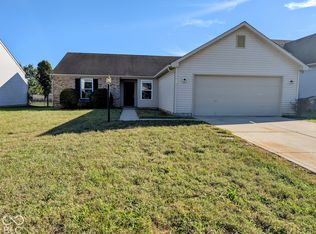 2265 Lakecrest Dr, Columbus, IN 47201