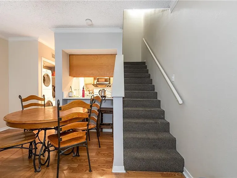 2510 San Gabriel St #305 — Photo 4
