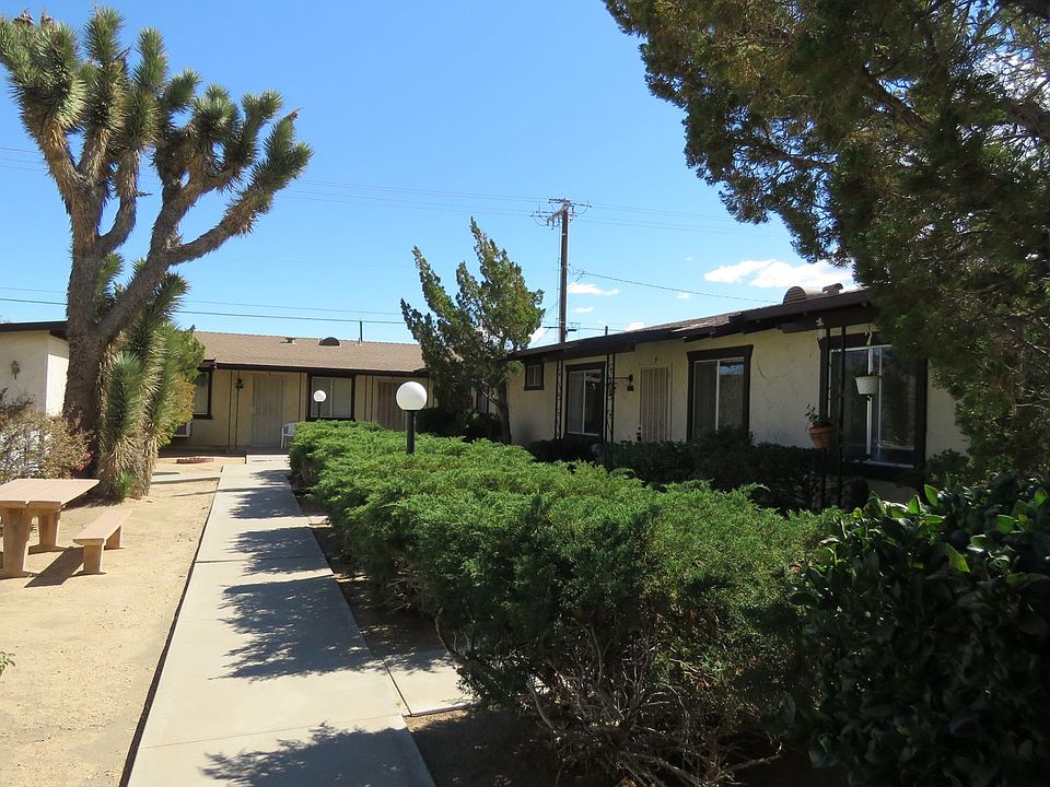 1st image of 7333 Barberry Ave #4