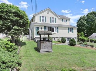 59 W Parish Rd, Westport, CT 06880