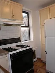 Rented by R New York