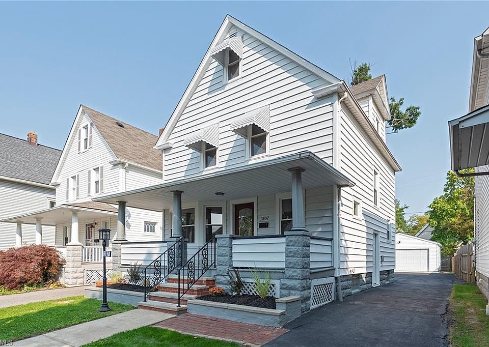 1st image of 1307 W 115th St