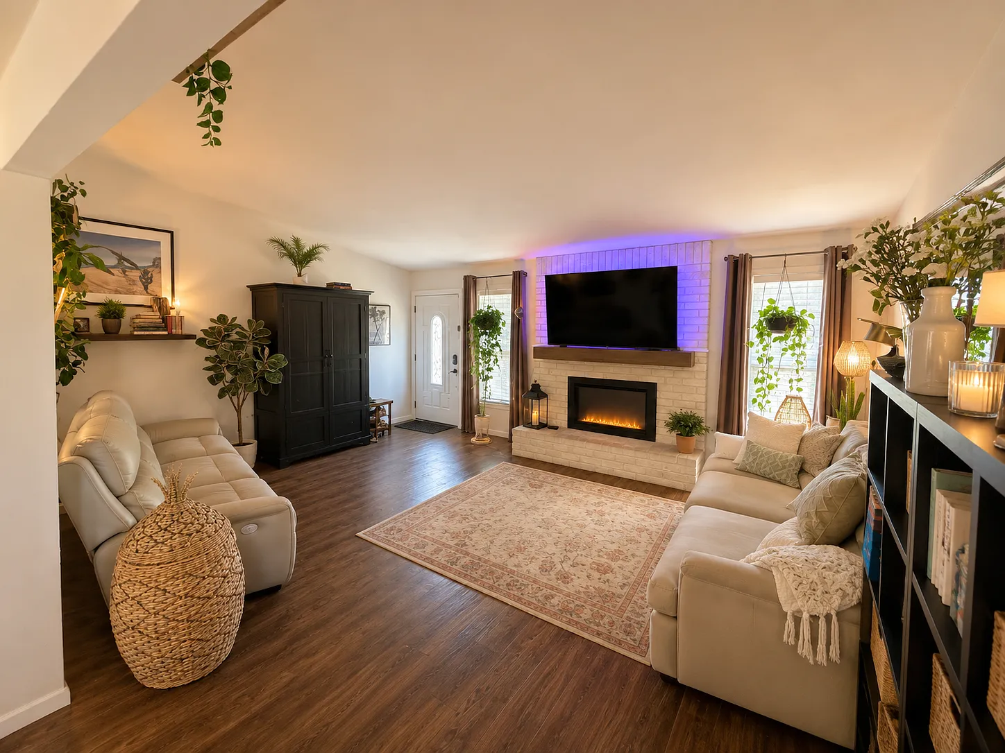 3 bed, 1215 sqft, $2,475 — Photo 3