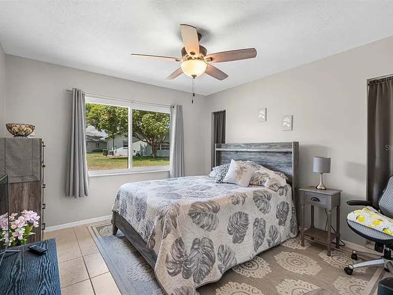 1906 Canterbury Ln #26 — Photo 14