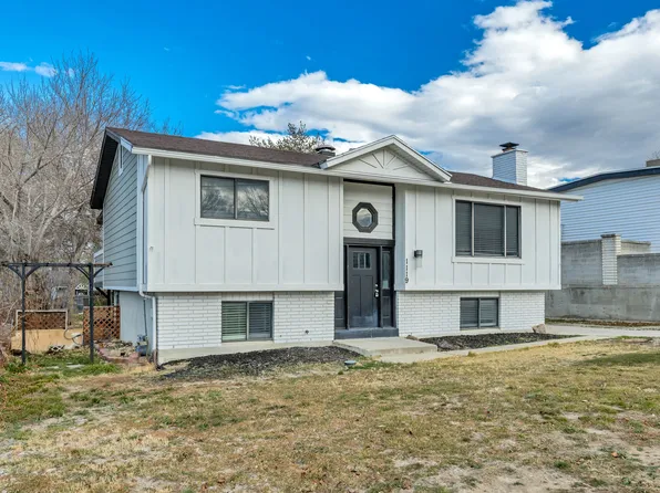 1119 E 10600 S, White City, UT 84094