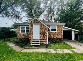 230 34th Ave, East Moline, IL 61244