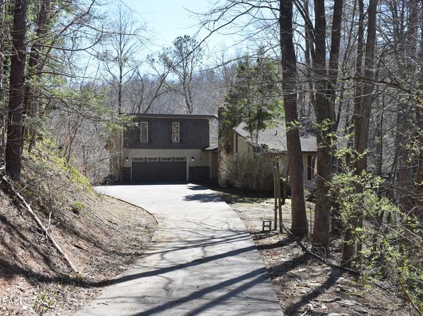 1014 N Ridge Pl, Pigeon Forge, TN 37876