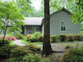 Entrance from front yard