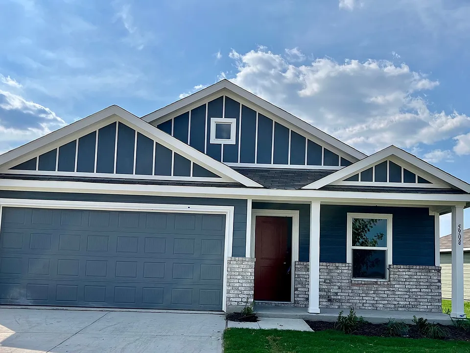 5908 Crystal Water Way