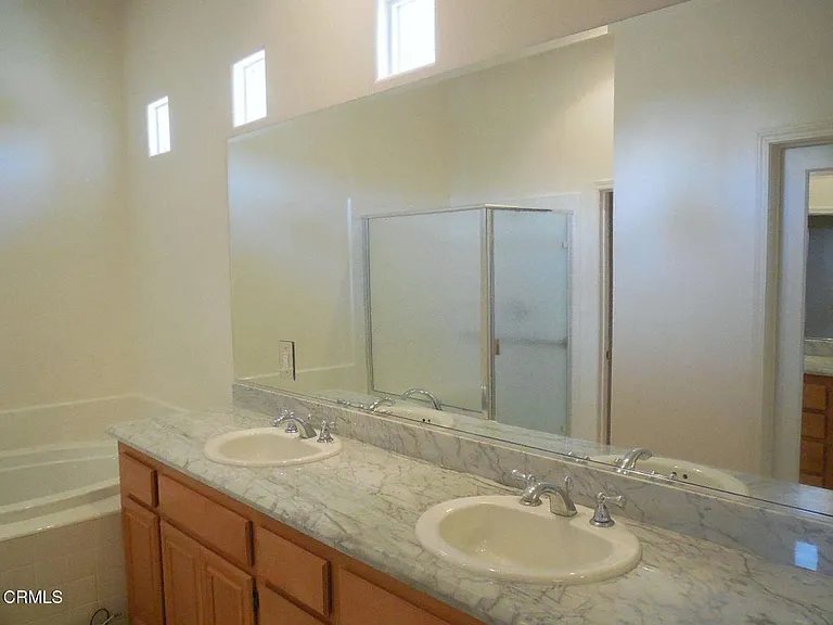 3355 Shadetree Way — Photo 6