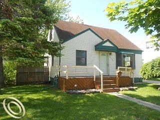 2nd image of 19544 Glenn St