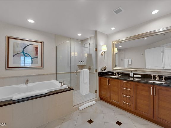 3rd image of 135 Harmon Ave #2116