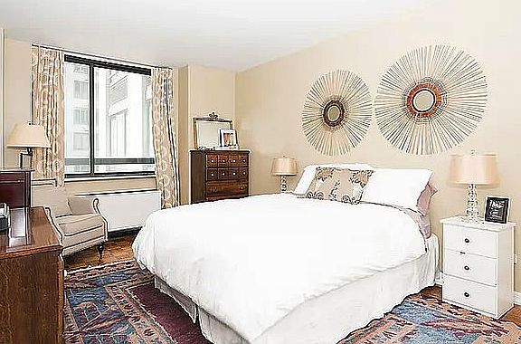 5th image of 171 E 84th St APT 14A