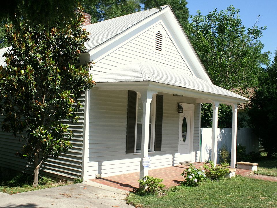 1st image of 3204 E Ponce De Leon Ave