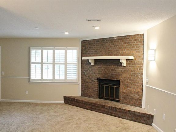 4th image of 238 Wynwood Ct