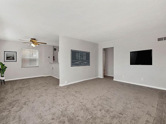 2nd image of 3546 Schwartze Ave #2