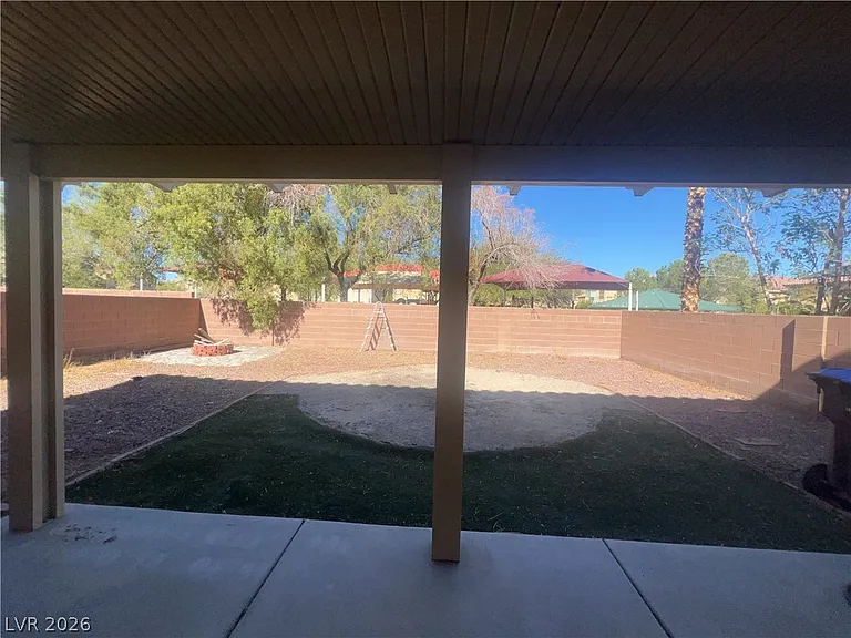 220 Stagecoach Flats Ave — Photo 29