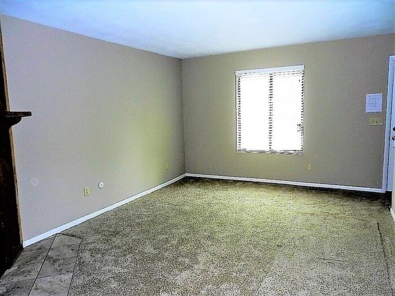 3rd image of 106 Keene Dr
