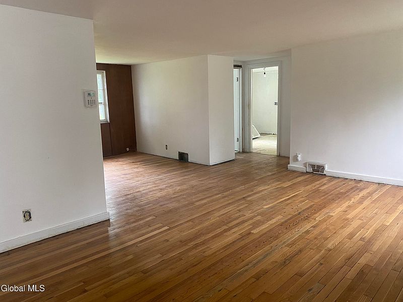 4th image of 329 S Manning Boulevard
