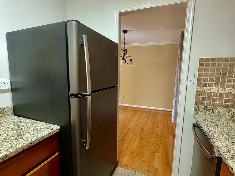 138 Birch St #C1 — Photo 9
