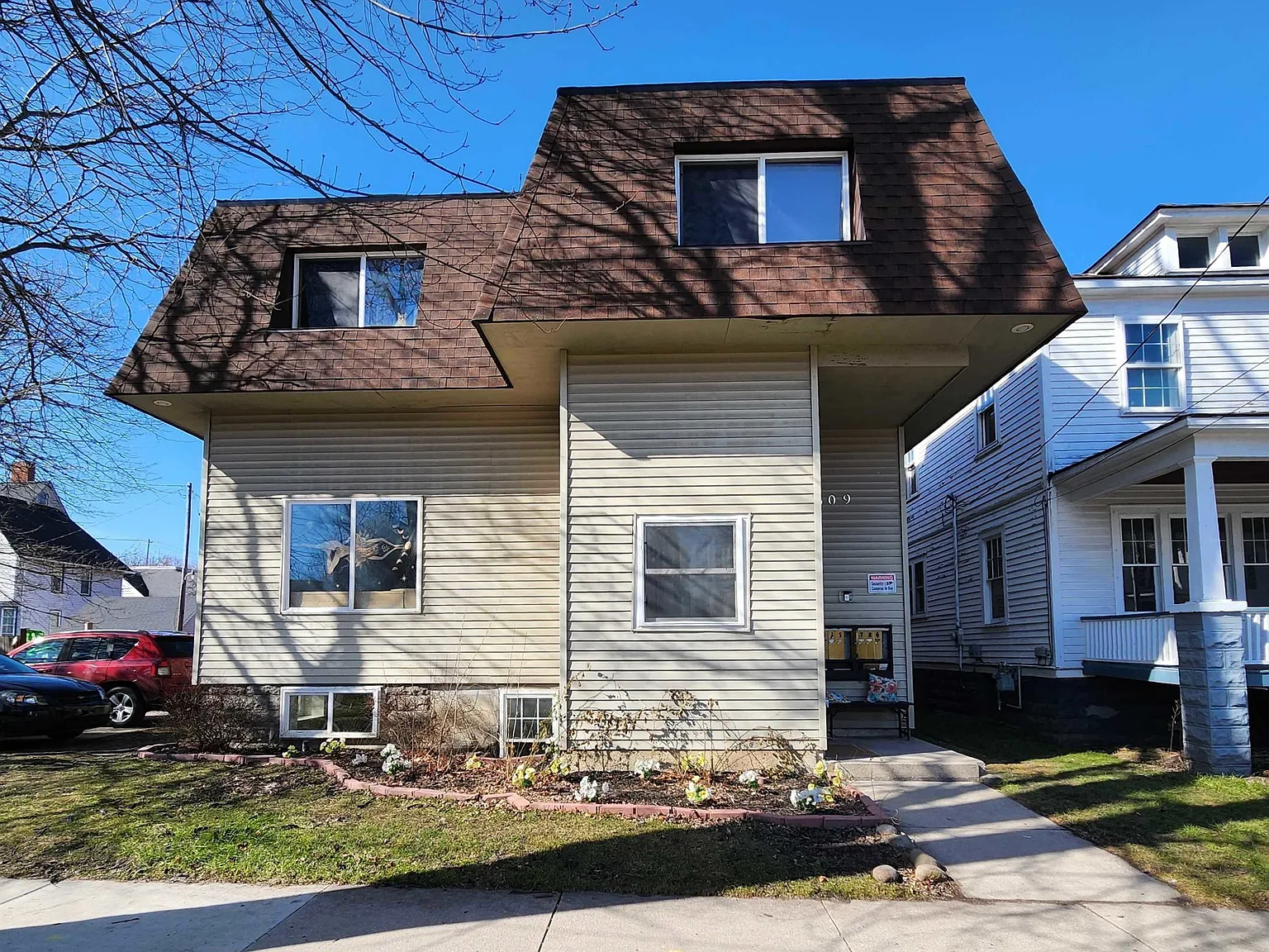 1 bed, 1.0 bath, 600 sqft, $800 — Photo 1