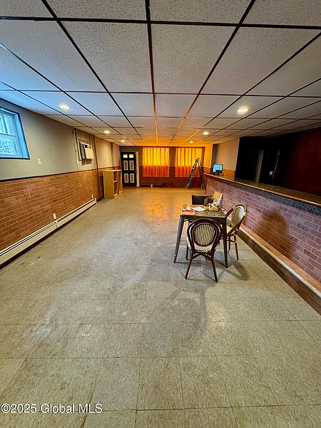 4th image of 283 E Main Street