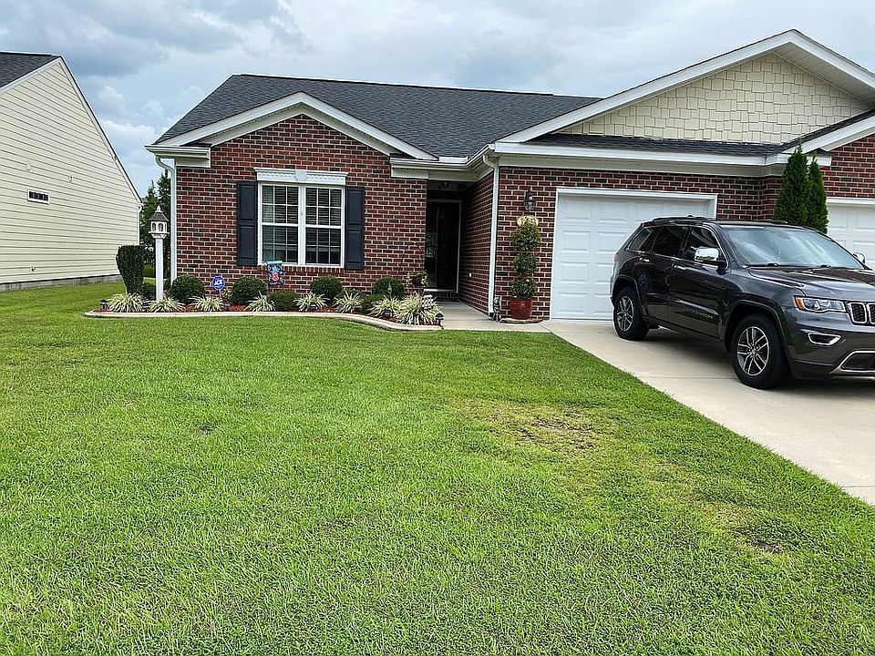 1st image of 149 Oxford Dr