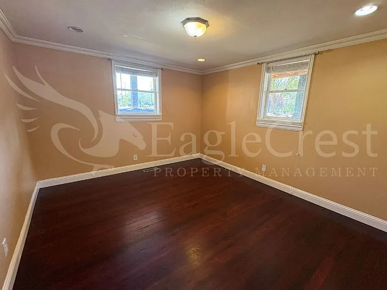 603 E Cherry St — Photo 22