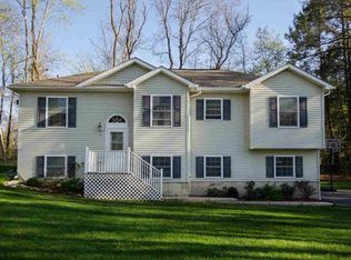 5 Micort Dr, Poughkeepsie, NY 12603