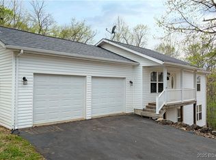 37 Warner Ln, Lake Ozark, MO 65049