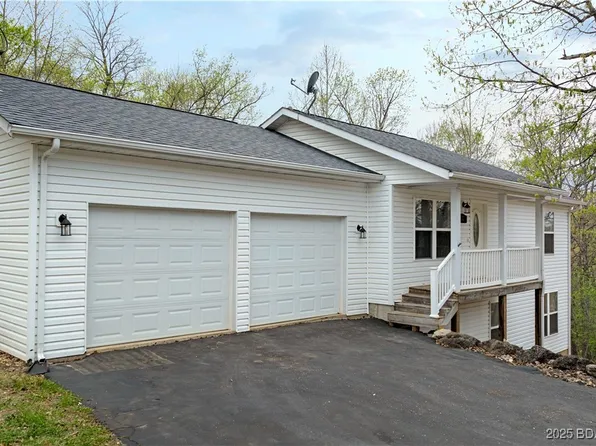 37 Warner Ln, Lake Ozark, MO 65049