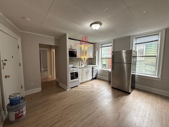 2nd image of 19-21 Kensington Ave #200