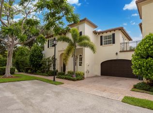133 Via Poinciana Ln, Boca Raton, FL 33487