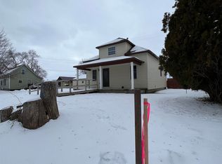 526 S Mercer St, Pinconning, MI 48650