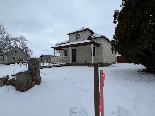 526 S Mercer St, Pinconning, MI 48650