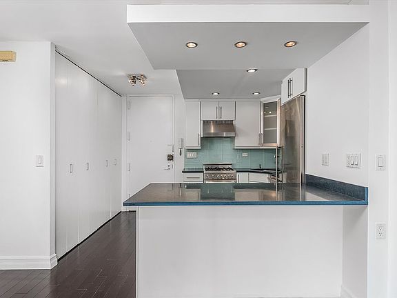 4th image of 630 1st Ave APT 15F