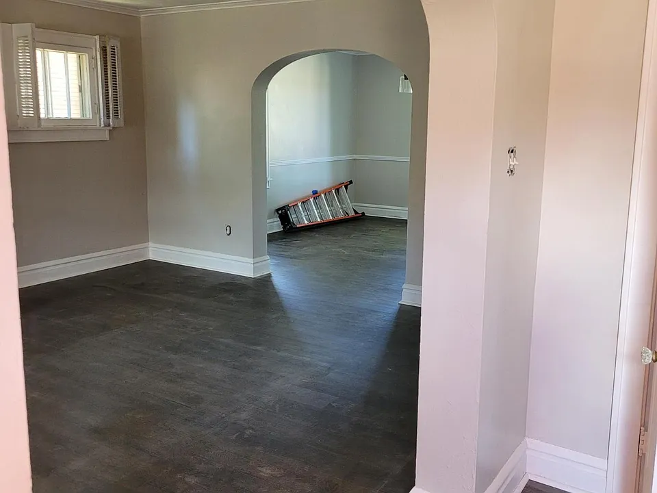 423 Mitchell Ave
