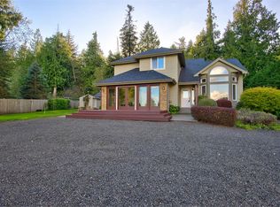 21105 President Point Rd NE, Kingston, WA 98346