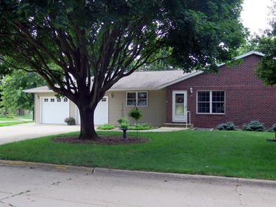 101 Sunset Dr, Decorah, IA, 52101