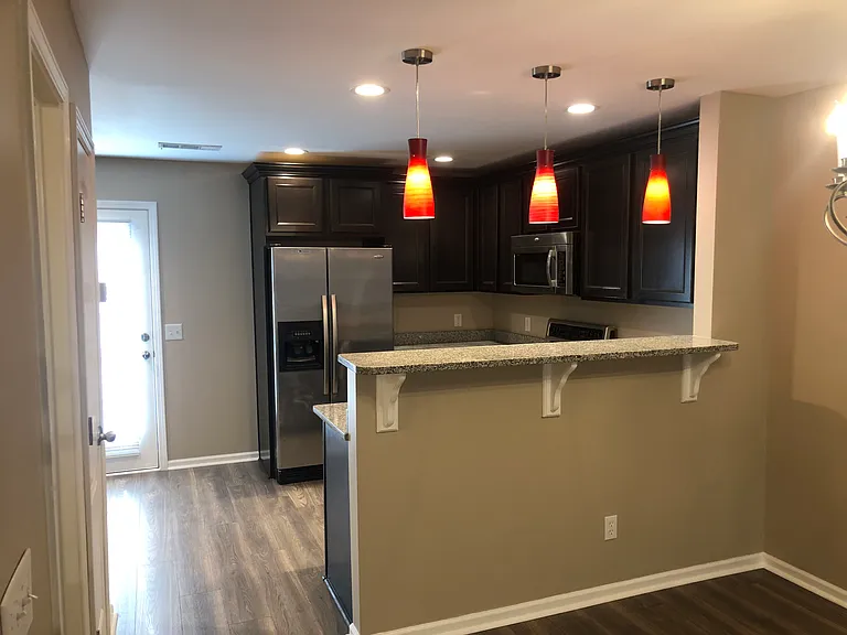 121 Shadow Creek Cv — Photo 4